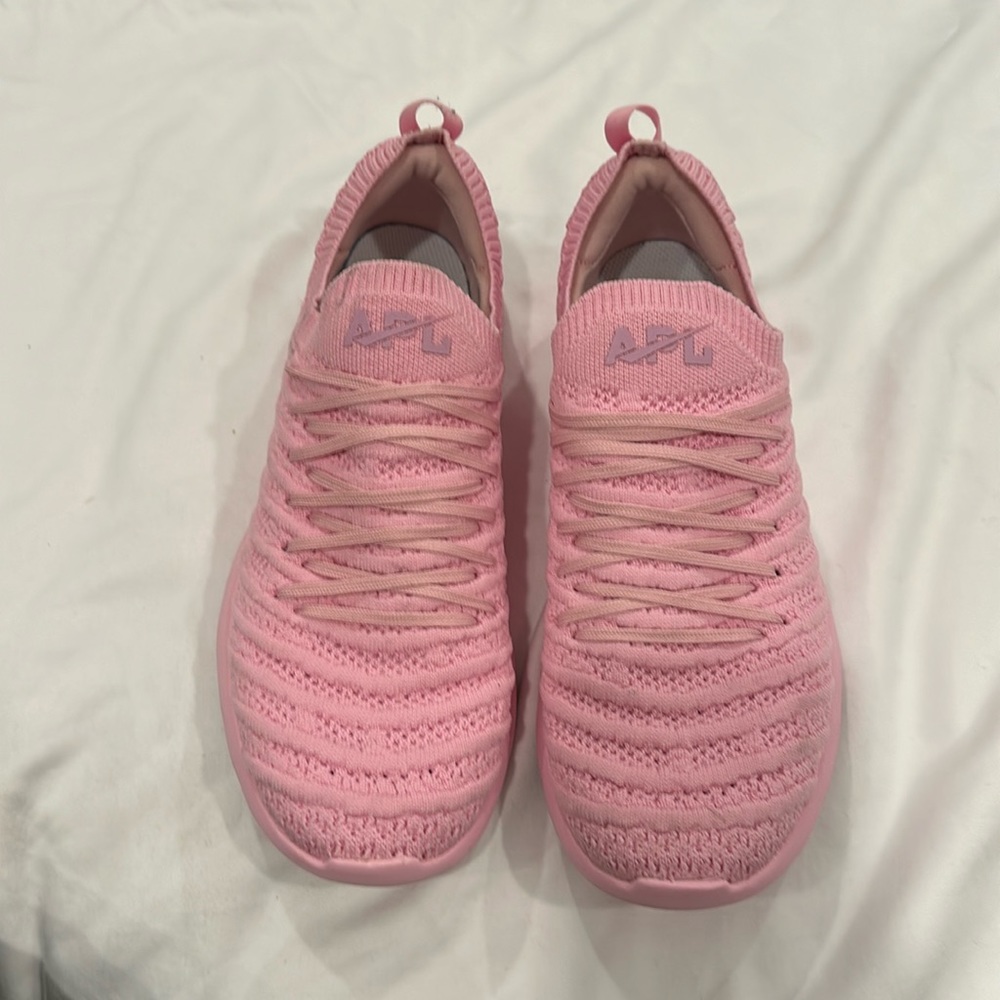 APL Techloom wave sneakers